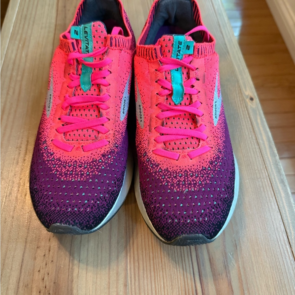 Brooks Women's Shoes - Pink and Purple